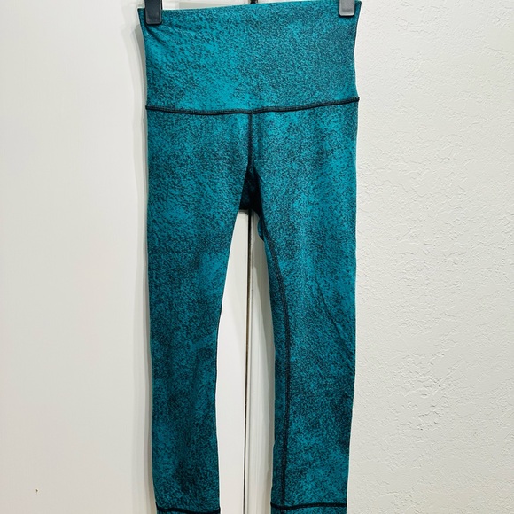 Lululemon teal leggings - Picture 1 of 4